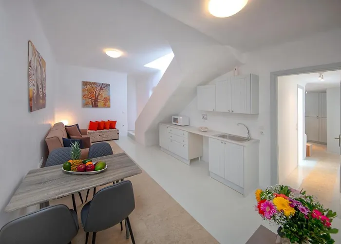 Harmony ヴィラ カラファティス